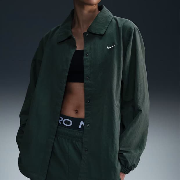 나이키 NSW 에센셜 오버사이즈 UV 코치 자켓