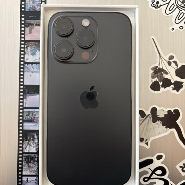 아이폰 14프로 블랙 128GB 박스 + 케이스 4개, 필름2매