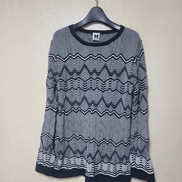 미쏘니 지그재그 우븐탑