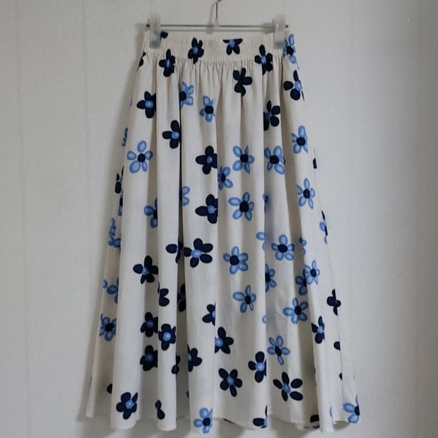 유니클로×마리메꼬 스커트