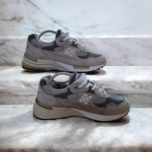뉴발란스 992 메이드 인 usa 코어 그레이 실버