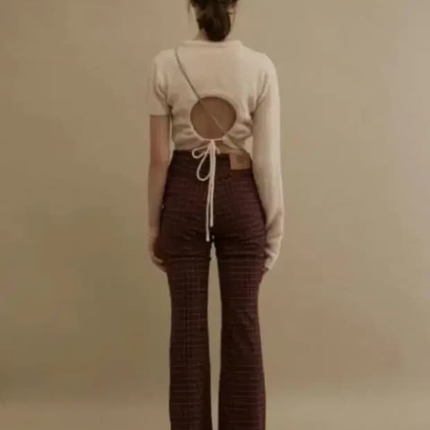 쓰리타임즈 언발란스 모헤어 니트 아린 착용