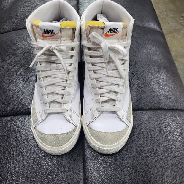 나이키 블레이저 스니커