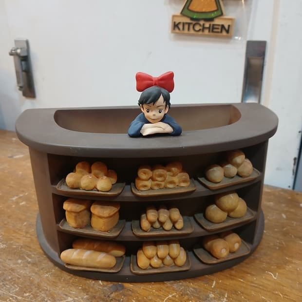 지브리 스튜디오 "마녀배달부 키키" 플래터