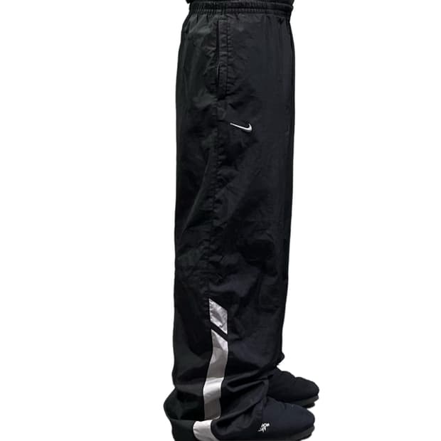 나이키 블랙 그레이 포인트 츄바