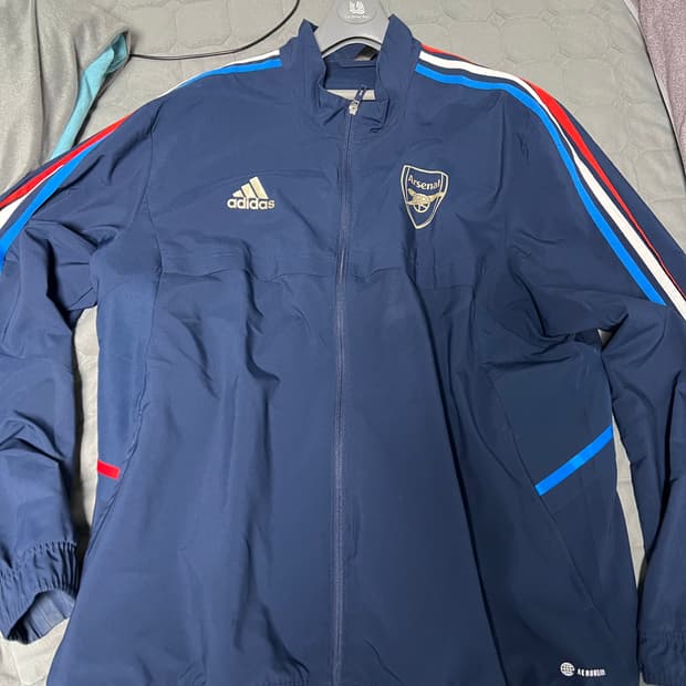 아디다스 아스널 FC 22/23 프레젠테이션 재킷