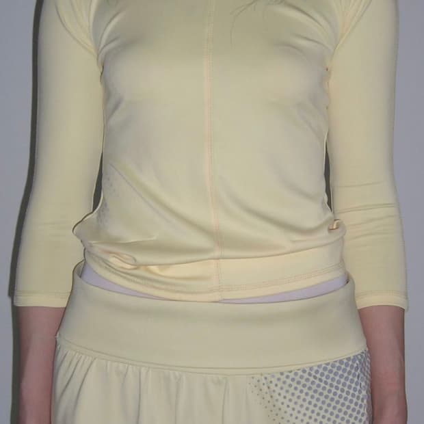 에옹쓰 도트 스포츠 탑 (dots sports top-yellow)