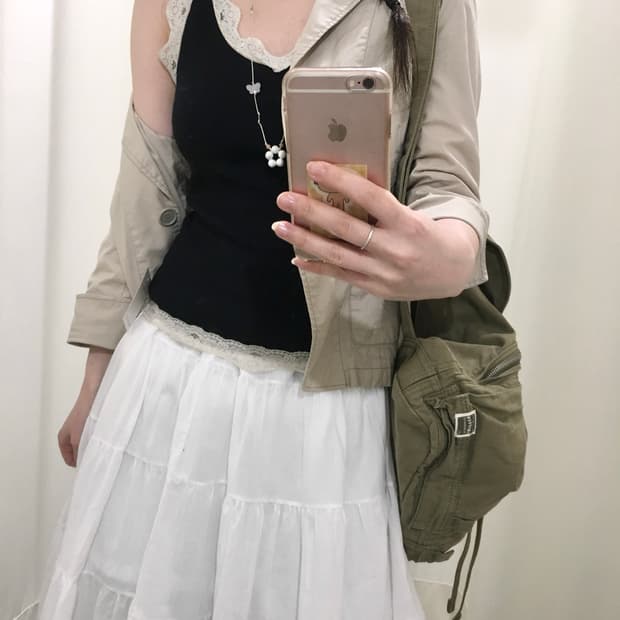 lace sleeveless