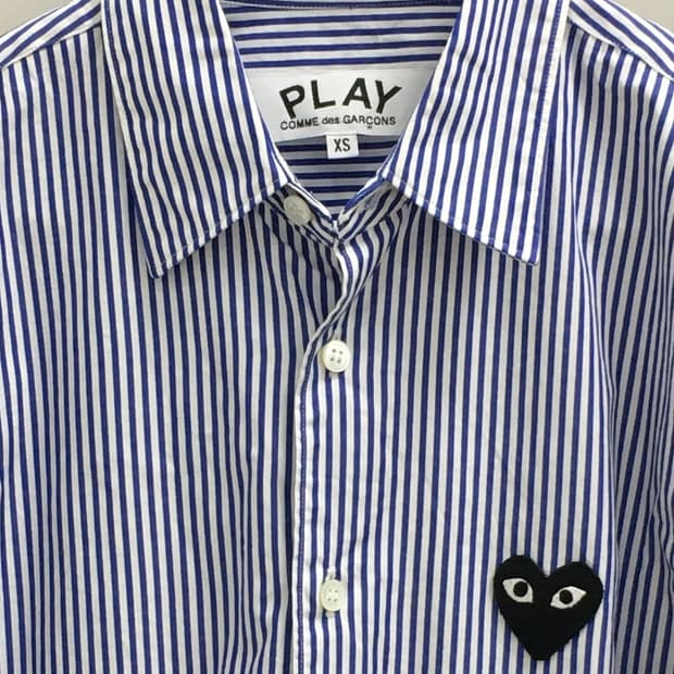 꼼데가르송 플레이 스트라이프 블랙 하트 셔츠 블루