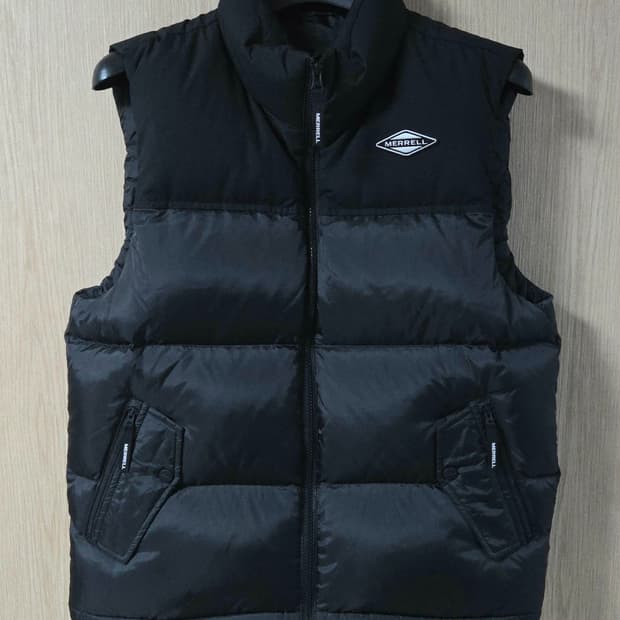 (착샷) 머렐 패딩 베스트 구스 다운 컬러블럭