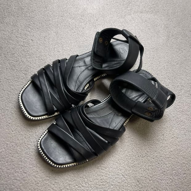 [38] 알렉산더 맥퀸 leather sandals -250