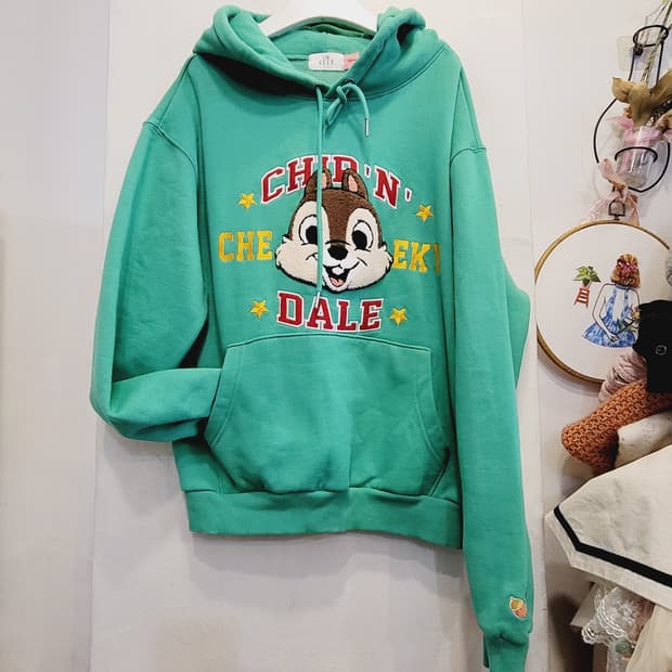 디즈니정품) 임블리 칩앤데일 기모후드티