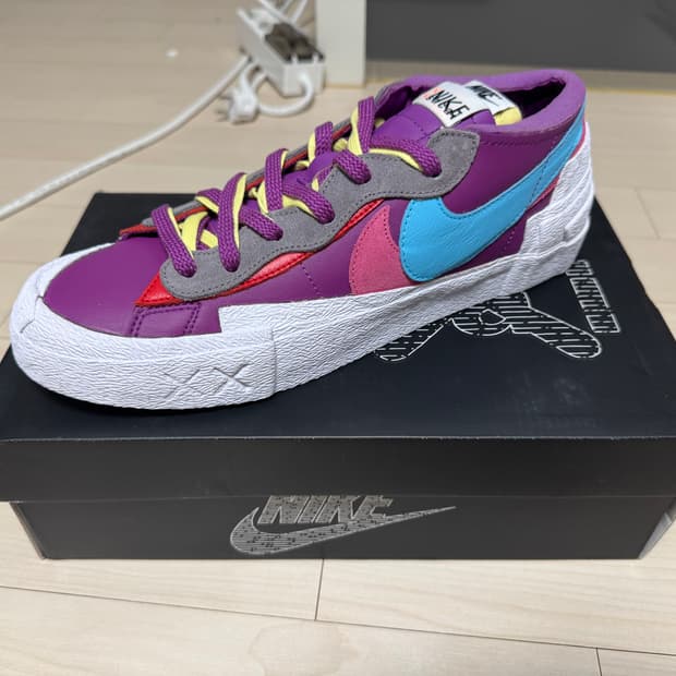 나이키 사카이 카우스 콜라보 블레이저 280사이즈