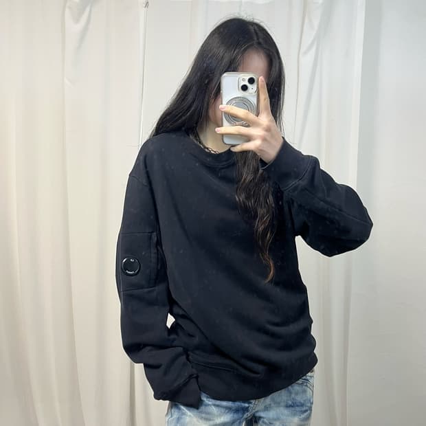 C.P. Company Black Sweatshirt(목늘어남)