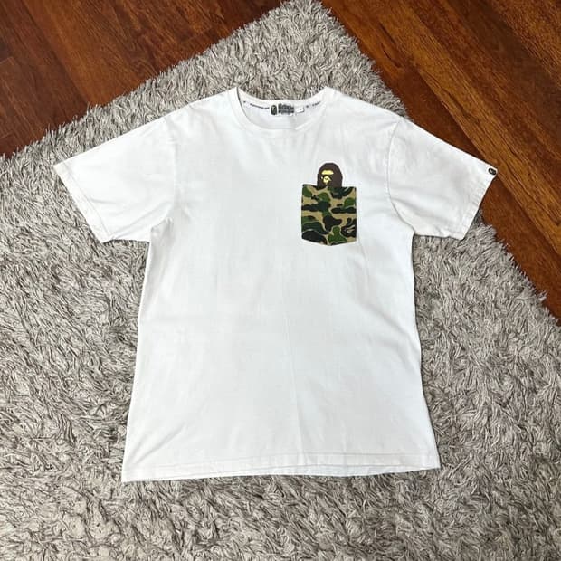 베이프 camo pocket 반팔 L 사이즈