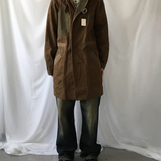 Patch point hood cotton coat
