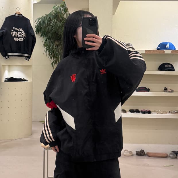 아디다스 × 맨체스터 유나이티드 올드스쿨 윈드브레이커 자켓 U194