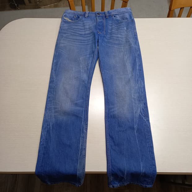 31 DIESEL Larkee 약골반 워싱 일자진 31-491