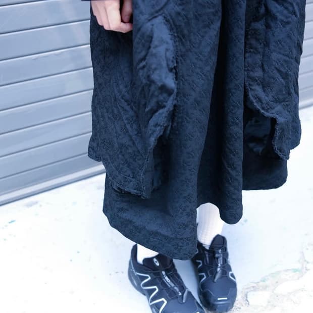 꼼데가르송 입체 플라워 자카드패턴 스커트