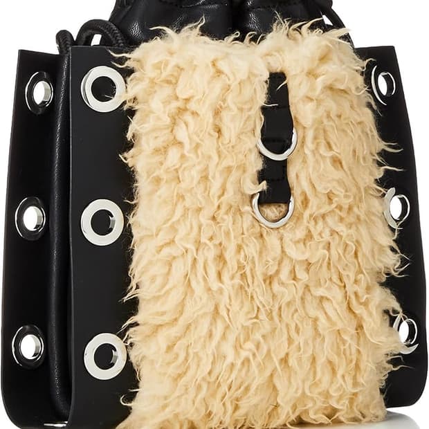 디젤 블랙 퍼 크로스백 가방