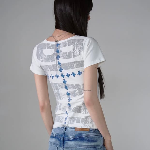 프렌다 DOUBLE CROSS BACK PRINT SHORT SLEEVE