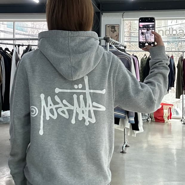 스투시 스탁 백로고 후드티