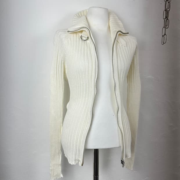 MK Klein High-Neck Ribbed 2way Knit Zip-