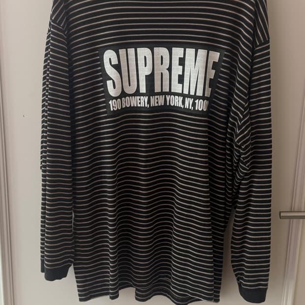 슈프림 (SUPREME)씬 스트라이프 롱슬리브 탑 블랙 - 21SS