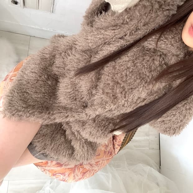Mocha mousse fur half jacket