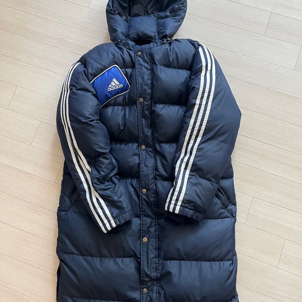 아디다스 3선 롱패딩 네이비 100