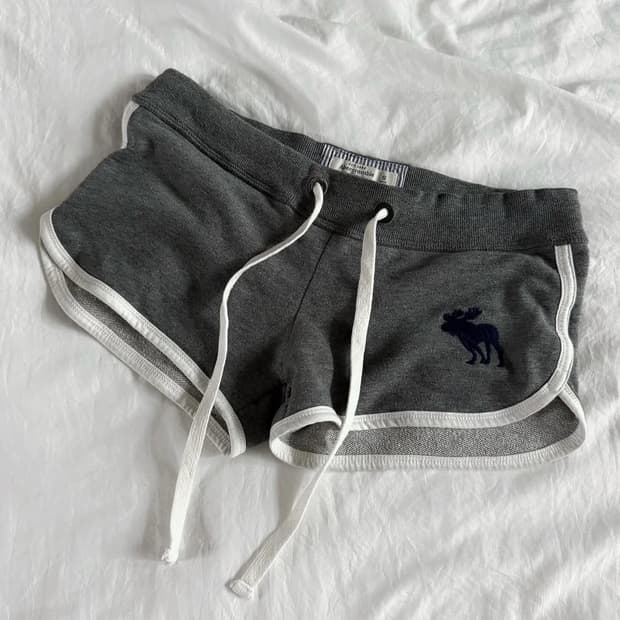 다 구해요 !! 홀리스터 아베크롬비 돌핀팬츠 숏팬츠 반바지 구합니다