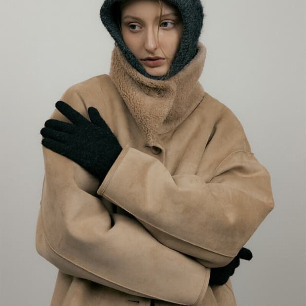 아워코모스 리버시블 시어링 무스탕