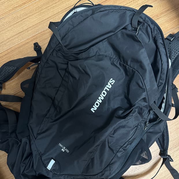 살로몬 트레일블레이져 30L 2회착 최상급