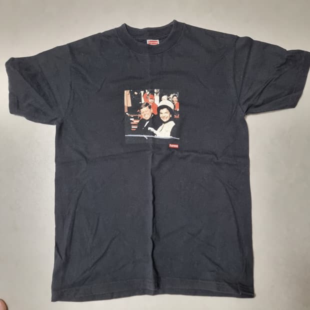 슈프림 케네디 반팔 티셔츠 블랙