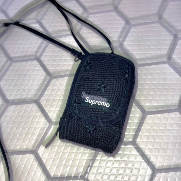 (os) 슈프림 13FW 스타 카메라 파우치 백 블랙 별패치