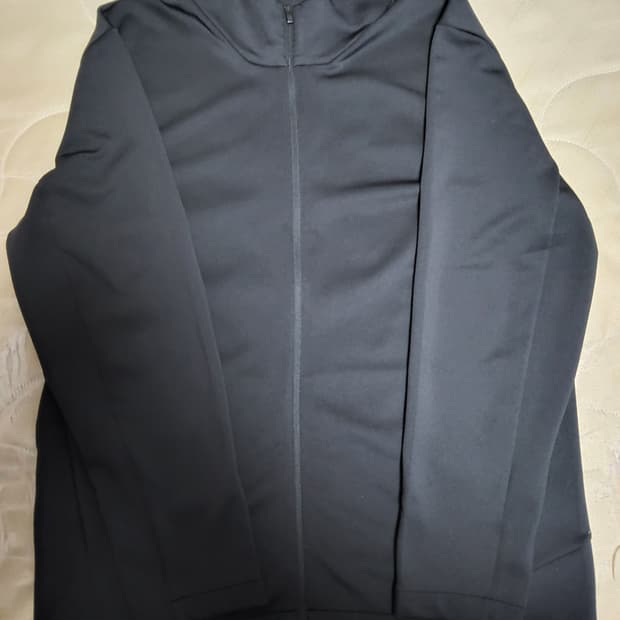 뮬라웨어 올림피아 블랙집업