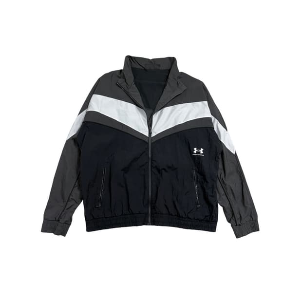 언더아머 바람막이