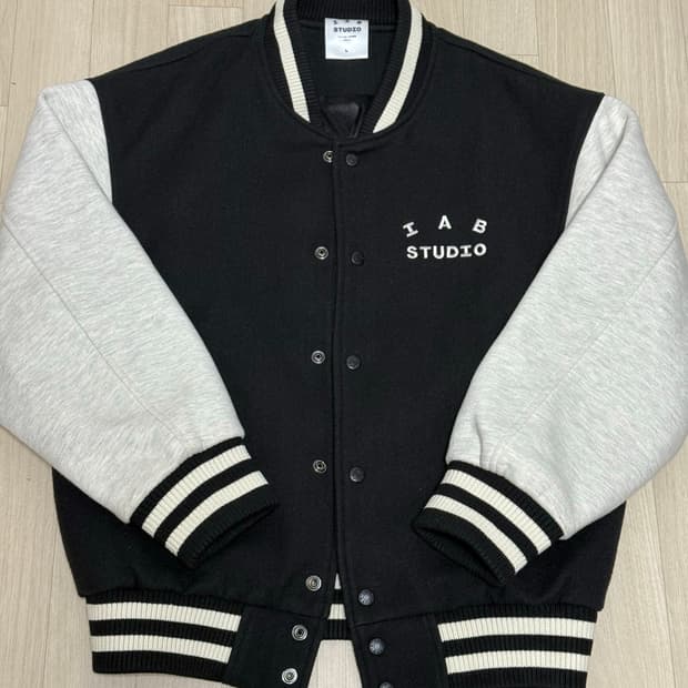아이앱 스튜디오 스타디움 자켓 블랙 아이보리 L
