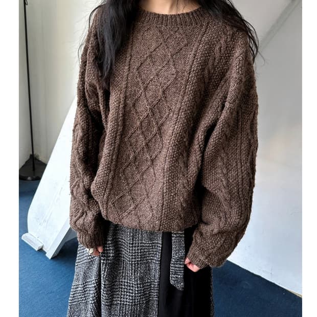 Cable patterned wide silhouette knit P/O
