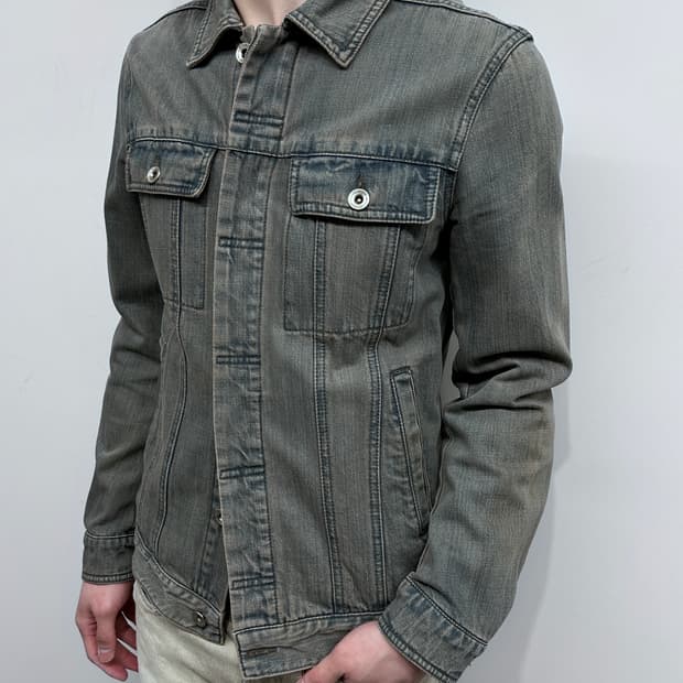 카이 아크만 워싱 트러커 데님 자켓
