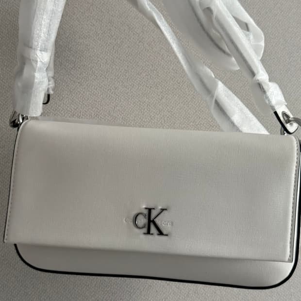 캘빈클라인 숄더백