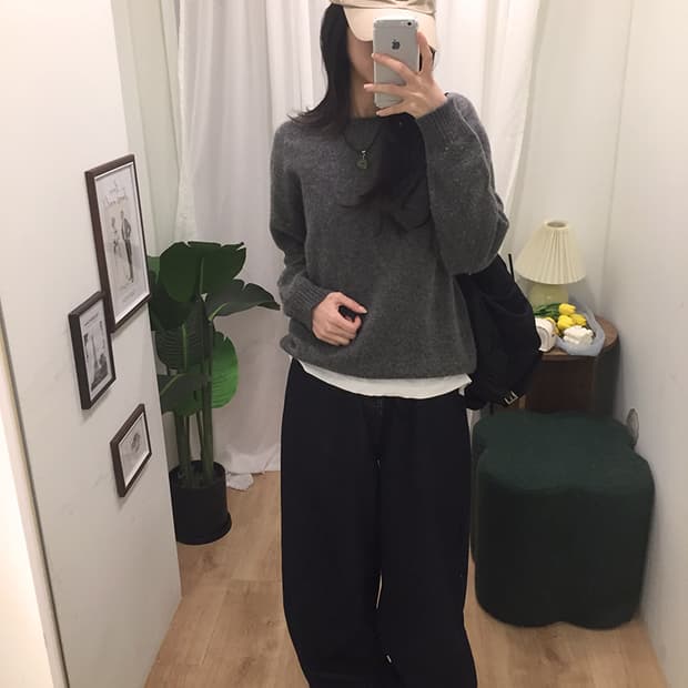 여성 유니클로 라운드니트 95