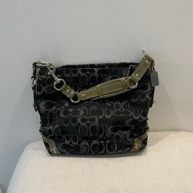 coach 코치 빈티지 시그니처 블랙 숄더백 y2k