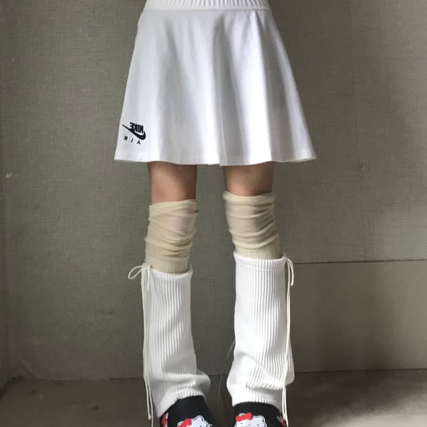 나이키 화이트 스커트