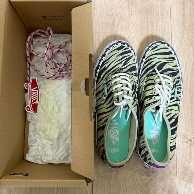 반스 볼트 x Aries OG 어센틱 LX 타이거 245