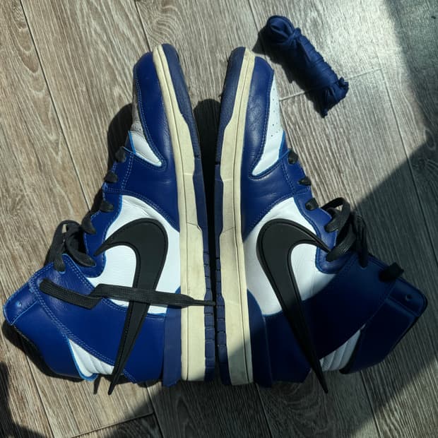 나이키 앰부쉬 덩크 하이 로얄블루 290