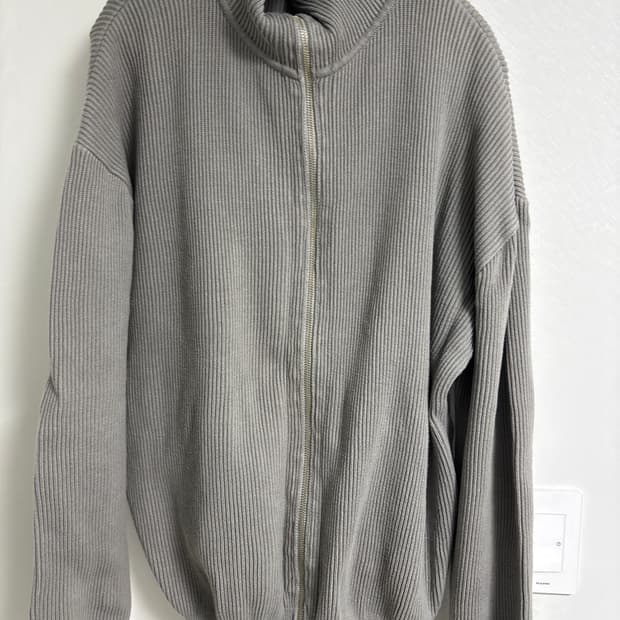 마티스 더 큐레이터 니트집업 그레이 2사이즈