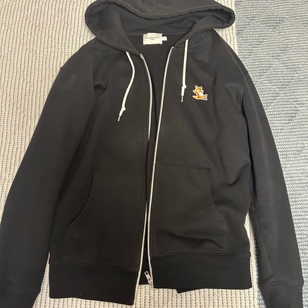 메종키츠네 칠랙스 폭스 패치 후드집업 블랙