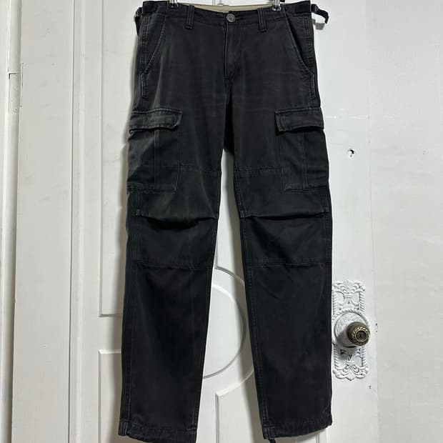 칼하트 WIP 에비에이션 팬츠