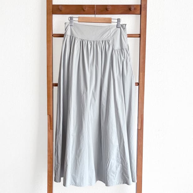 연두 안개 스커트